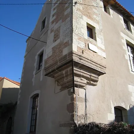 Le Logis Des Tourelles