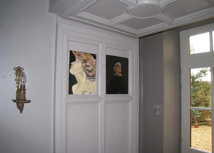 Le Logis Des Tourelles