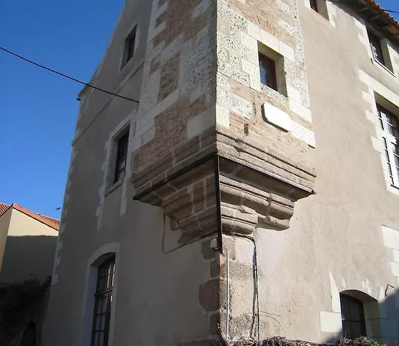 Le Logis Des Tourelles