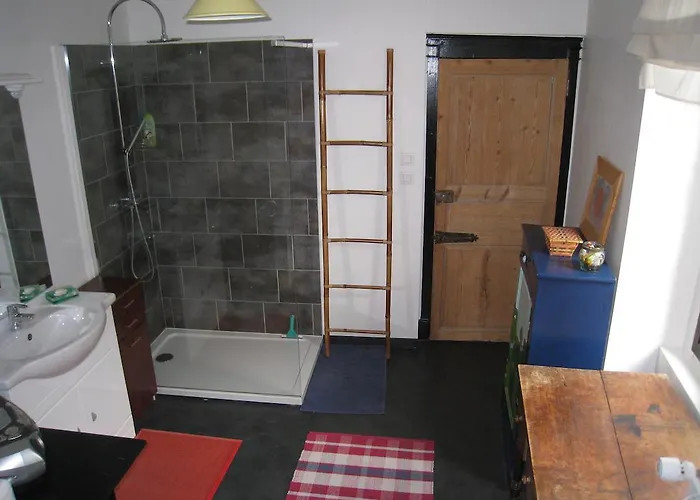 ベッド・アンド・ブレックファスト Le Logis Des Tourelles