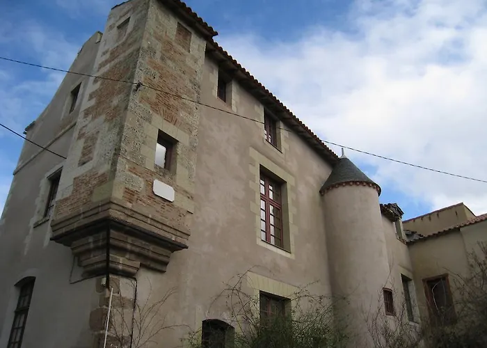 Couette-café Le Logis Des Tourelles 2*