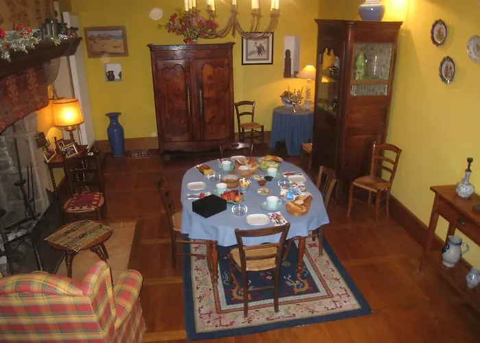 Couette-café Le Logis Des Tourelles 2*